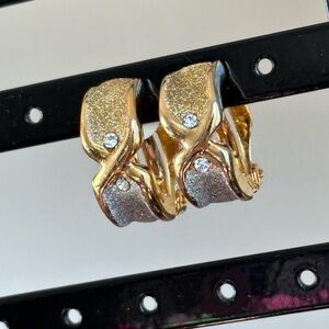 Vintage Clip On Earrings